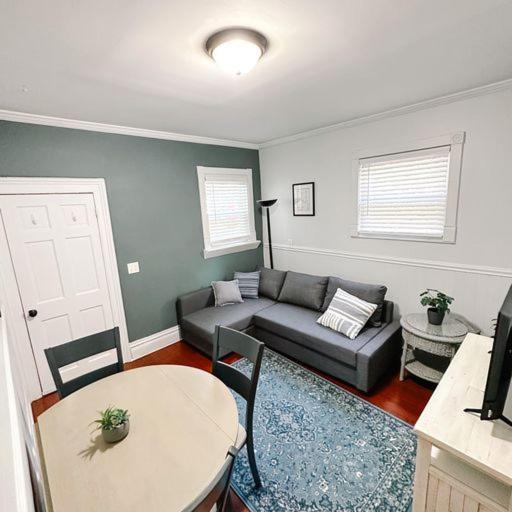 Historic Peaceful Apartment New Haven Bagian luar foto